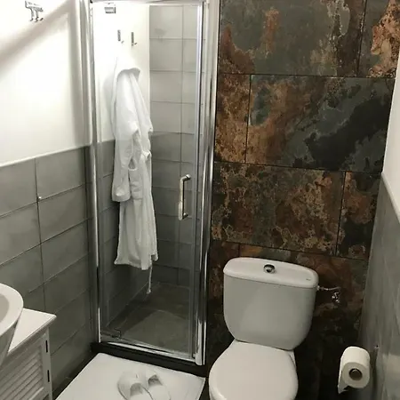 Casa Maria 64 *